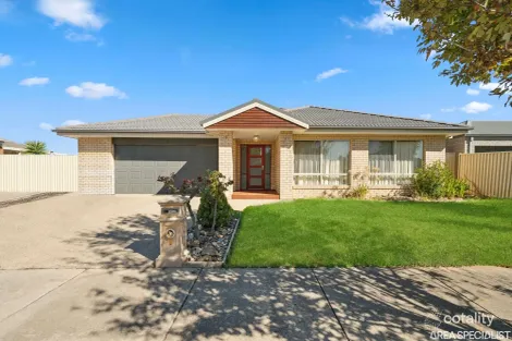 Property photo of 9 Kinchega Drive Shepparton North VIC 3631