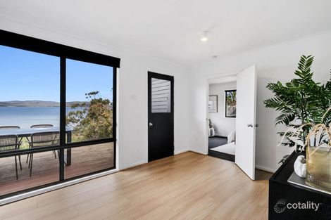 Property photo of 16 Craigs Hill Road Boomer Bay TAS 7177