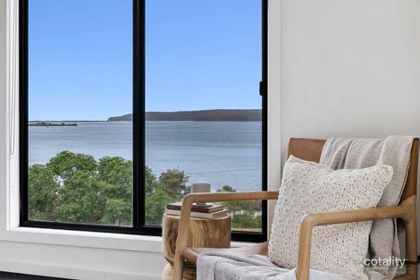 Property photo of 16 Craigs Hill Road Boomer Bay TAS 7177