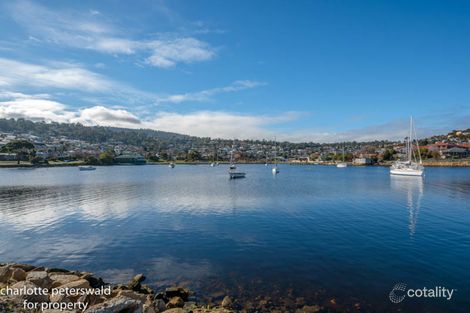 Property photo of 1/11 Ford Parade Lindisfarne TAS 7015