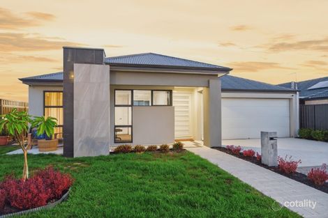 Property photo of 1 Raphoe Loop Bullsbrook WA 6084