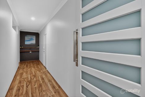 Property photo of 1 Raphoe Loop Bullsbrook WA 6084