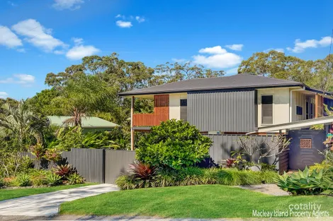 14 Glen St, Macleay Island, QLD 4184