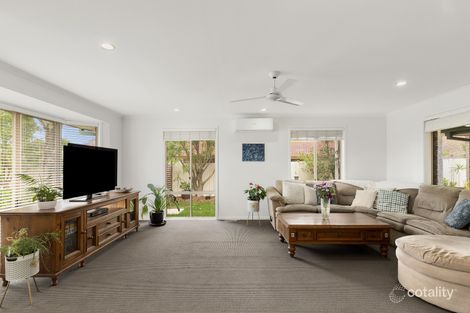 Property photo of 8 Winslow Court Oxenford QLD 4210