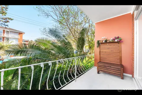 Property photo of 2/12 Grafton Crescent Dee Why NSW 2099