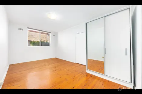 Property photo of 2/12 Grafton Crescent Dee Why NSW 2099