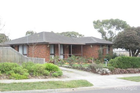 Property photo of 8 Heathmere Crescent Endeavour Hills VIC 3802