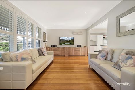 Property photo of 1/2 Rowan Court Mount Waverley VIC 3149