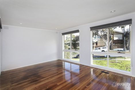 Property photo of 8 Kingsmere Close Gladstone Park VIC 3043