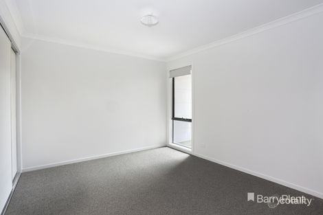 Property photo of 15 Stonewood Circuit Hadfield VIC 3046