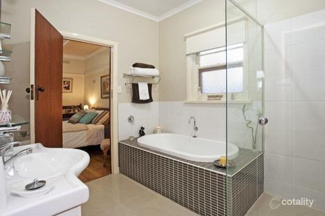 Property photo of 224 Mount Pleasant Road Highton VIC 3216
