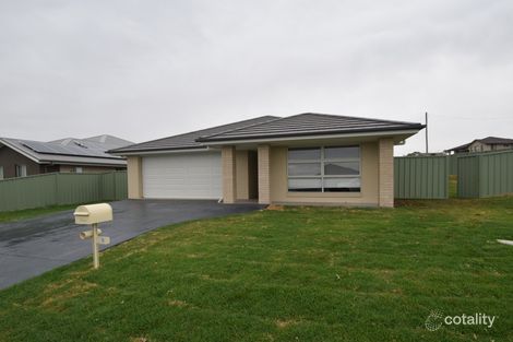 2 Francis Pl, Young, NSW 2594