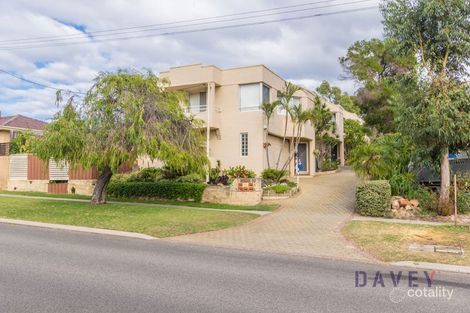2/89 Calais Rd, Scarborough, WA 6019