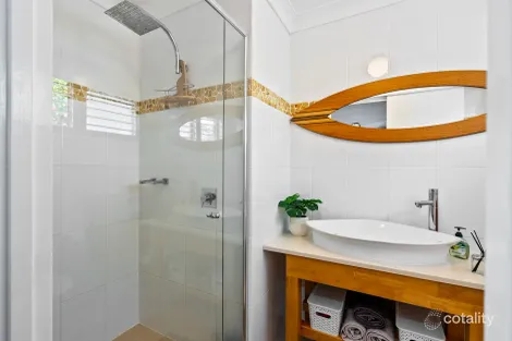 Property photo of 53 Clives Circuit Currumbin Waters QLD 4223