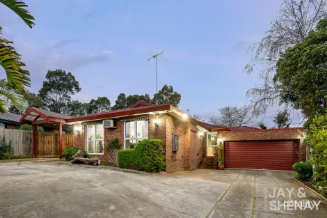 14 Zachary Hicks Cres, Endeavour Hills, VIC 3802