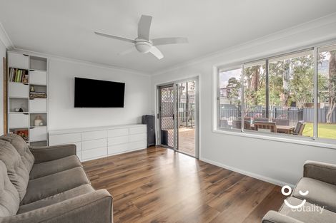 Property photo of 19 Loch Carron Avenue Farmborough Heights NSW 2526