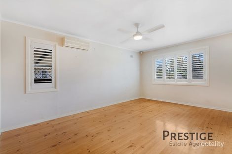 Property photo of 72 Gasmata Crescent Whalan NSW 2770
