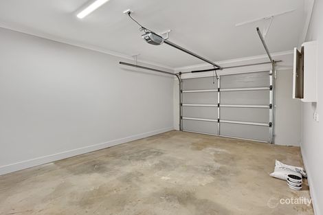 Property photo of 35 Pendower Way Werribee VIC 3030