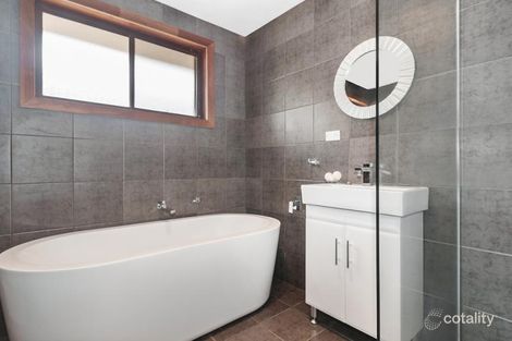 Property photo of 33 Ulster Avenue Warilla NSW 2528
