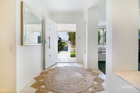Property photo of 13 Saint James Place Flinders View QLD 4305
