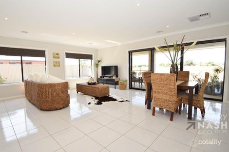 Property photo of 19 Kingfisher Drive Wangaratta VIC 3677