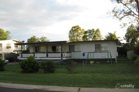 8 Edwards Pl, Emerald, QLD 4720