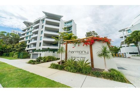 Property photo of 32I/20-28 Bayview Street Runaway Bay QLD 4216