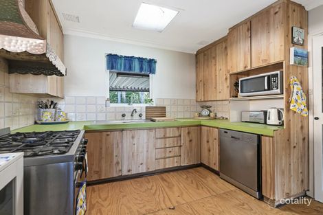 Property photo of 11 Kelton Way Thornlie WA 6108