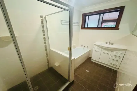 Property photo of 10 Larkspur Parade Metford NSW 2323