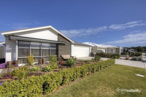 27 Parkside St, Yanchep, WA 6035