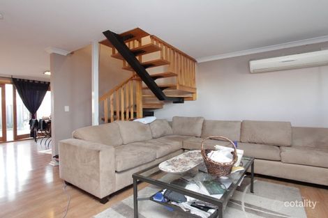 Property photo of 3/2 Ursuline Vista Queens Park WA 6107