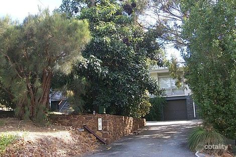 Property photo of 38 Basildon Road Lesmurdie WA 6076