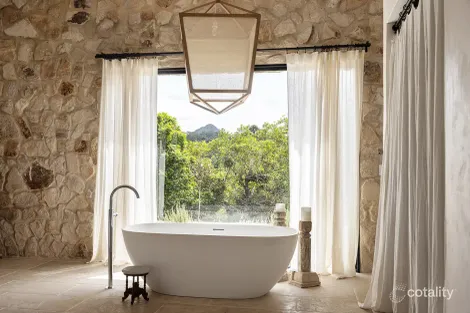 Property photo of 140 Jocelyn Drive Eumundi QLD 4562