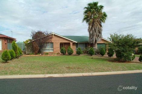 Property photo of 8 Cyril Towers Street Dubbo NSW 2830