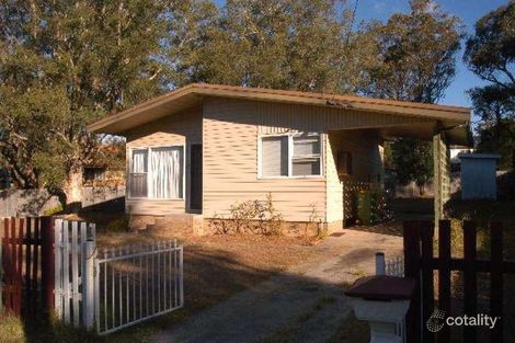 Property photo of 2 Norah Avenue Charmhaven NSW 2263