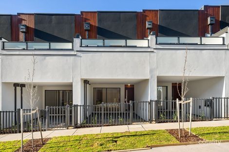 6 Kavanagh Cres, Keilor Downs, VIC 3038