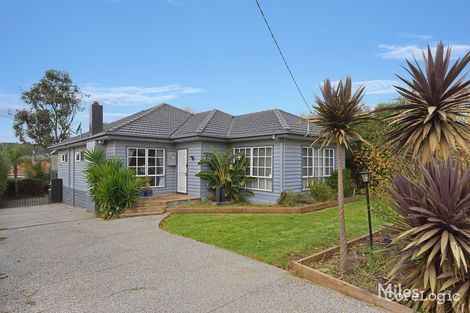 Property photo of 8 Lewellin Grove Rosanna VIC 3084