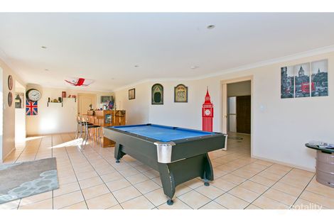 Property photo of 1 Lindeman Place Redland Bay QLD 4165