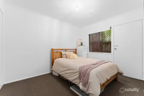 Property photo of 2/60 Frank Street Labrador QLD 4215
