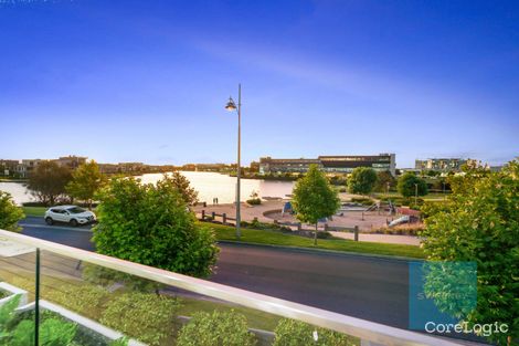 Property photo of 2 Boathouse Drive Caroline Springs VIC 3023