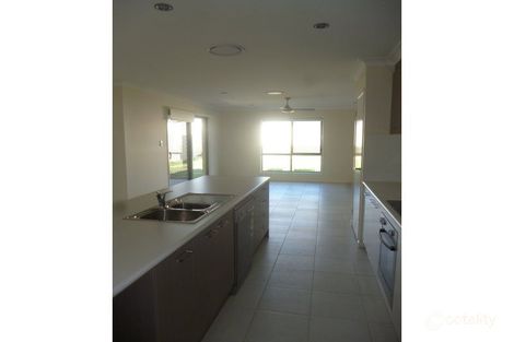 Property photo of 25 Ellem Drive Chinchilla QLD 4413