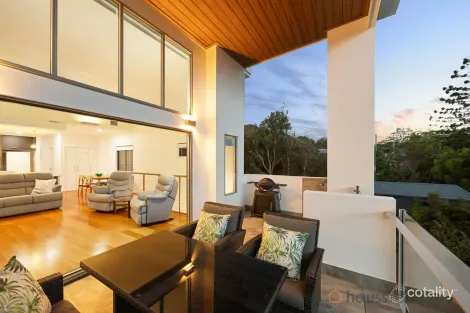 Property photo of 14A Newcross Street Indooroopilly QLD 4068