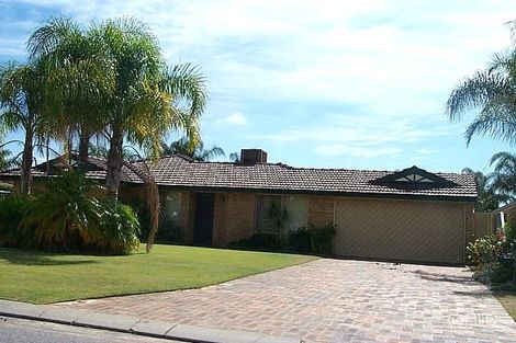 30 Chesterton Dr, Thornlie, WA 6108