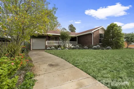 40 Fairbairn Cres, Kooringal, NSW 2650