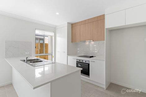 Property photo of 104 Falcon Circuit Flagstone QLD 4280