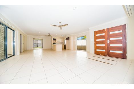 Property photo of 29 Stringybark Drive Molendinar QLD 4214
