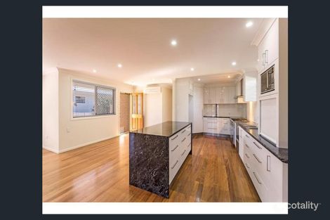 Property photo of 65 Bathurst Street Elliott Heads QLD 4670