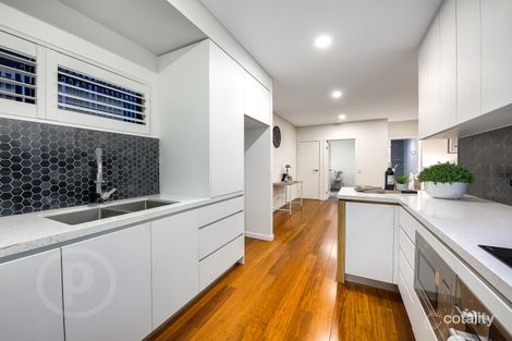 Property photo of 2/166 Norman Avenue Norman Park QLD 4170