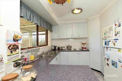 Property photo of 71 McWhae Circuit Wanniassa ACT 2903