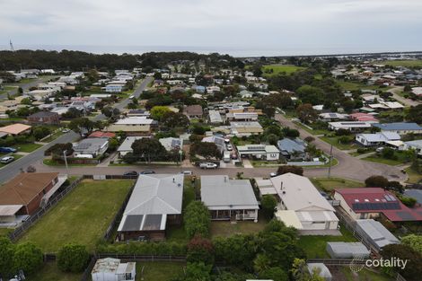 Property photo of 33 West Crescent Lakes Entrance VIC 3909